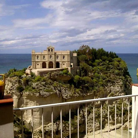 Rocca Delle Clarisse Tropea