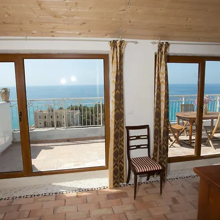 Apartament Rocca Delle Clarisse