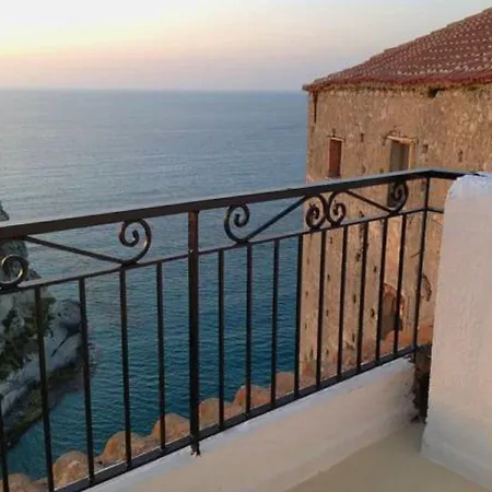 Rocca Delle Clarisse * Tropea
